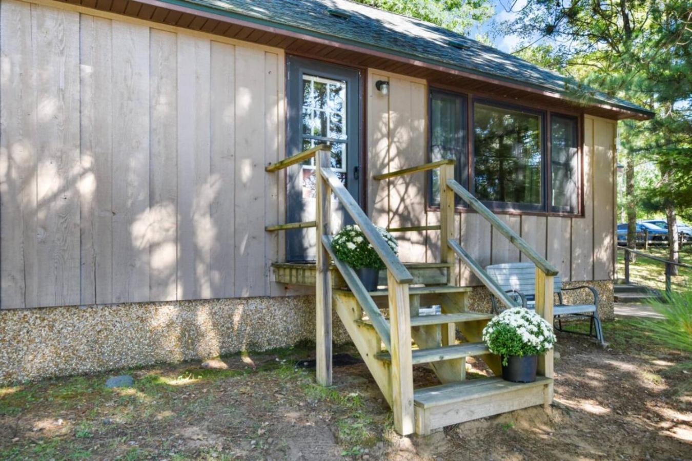 Saint Germain Bayview Resort Sunset Lookout Cabin 6 מראה חיצוני תמונה
