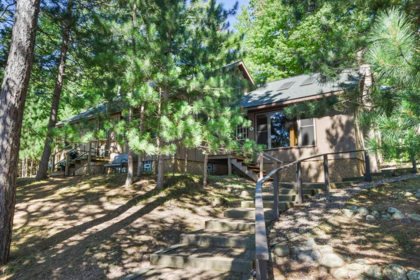 Saint Germain Bayview Resort Sunset Lookout Cabin 6 מראה חיצוני תמונה