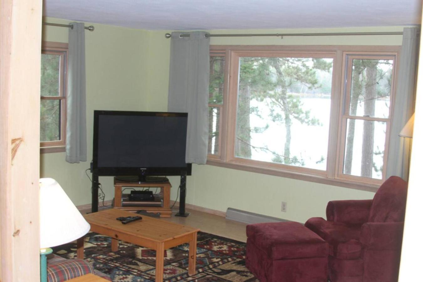 Saint Germain Bayview Resort Sunset Lookout Cabin 6 מראה חיצוני תמונה