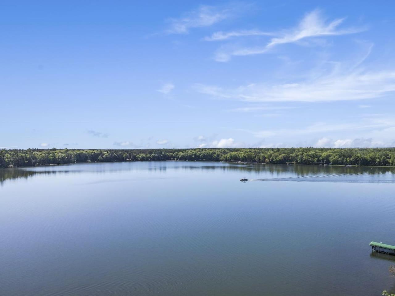 Saint Germain Bayview Resort Sunset Lookout Cabin 6 מראה חיצוני תמונה