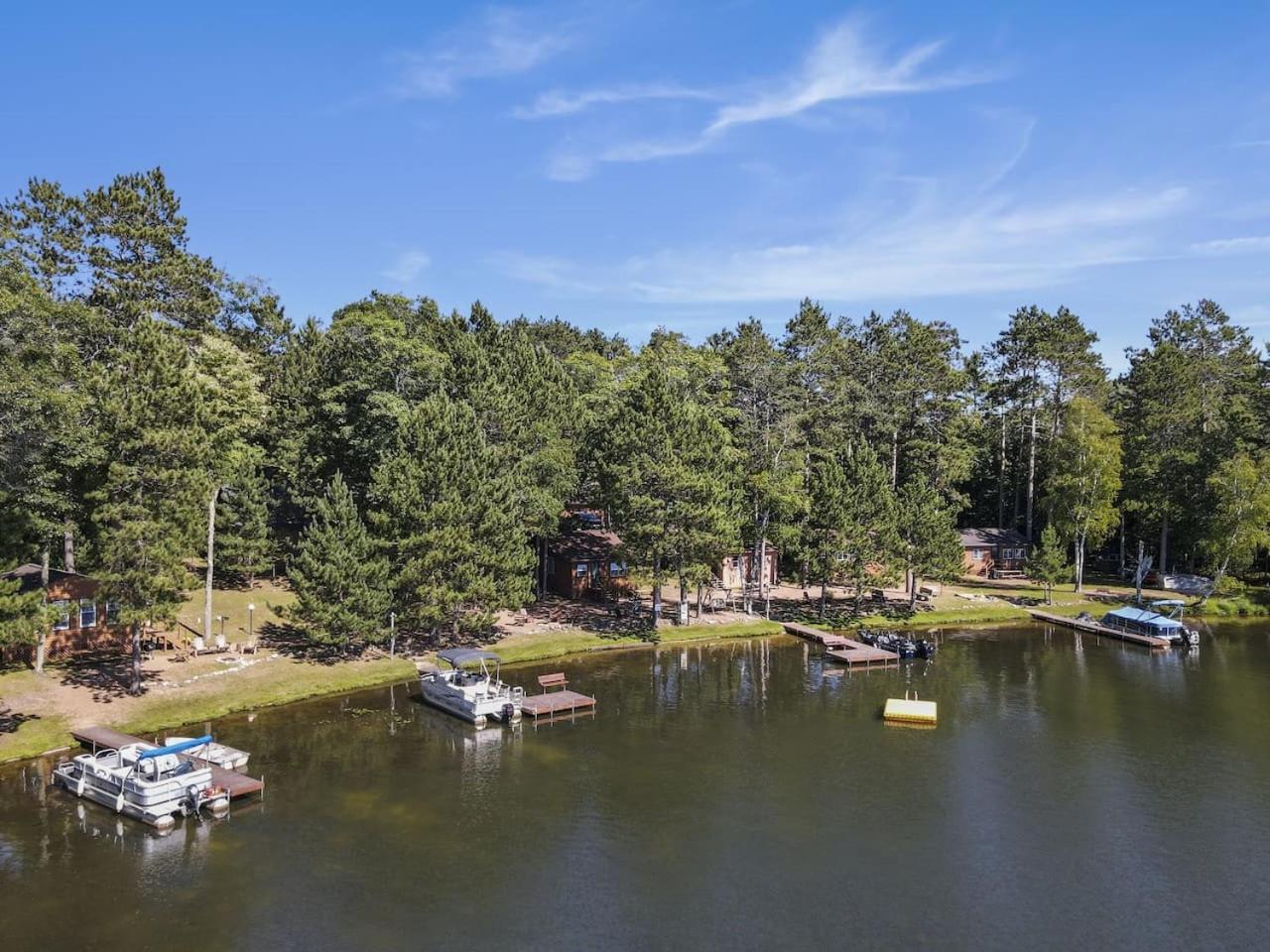 Saint Germain Bayview Resort Sunset Lookout Cabin 6 מראה חיצוני תמונה